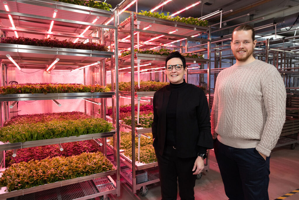 CEO Hege Berg-Knutsen at Coop Norge Industri and general manager and co-founder Martin Molenaar at Avisomo. Photo: Espen Solli